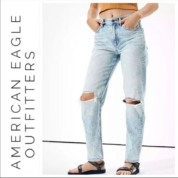 American Eagle Vintage Hi-Rise Jeans Size 2 Light Wash Distressed Ripped Holes - Picture 1 of 12